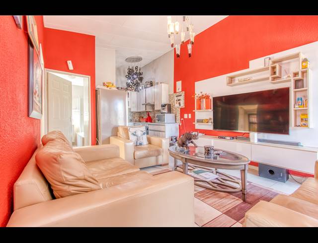 3 BEDROOM APARTMENT BLOCK FOR SALE IN RIDGEWAY